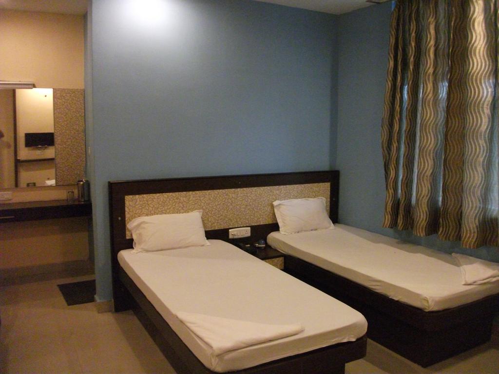 Hotel Parshuram Guwahati Dış mekan fotoğraf