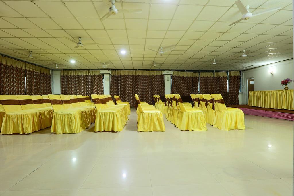 Hotel Parshuram Guwahati Dış mekan fotoğraf