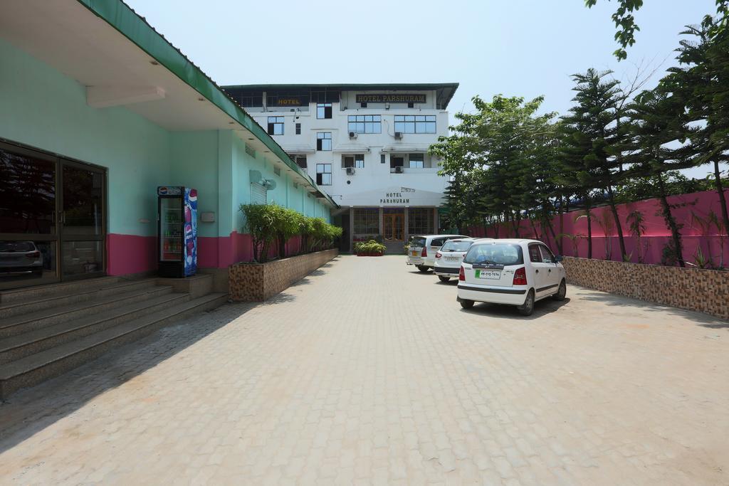 Hotel Parshuram Guwahati Dış mekan fotoğraf