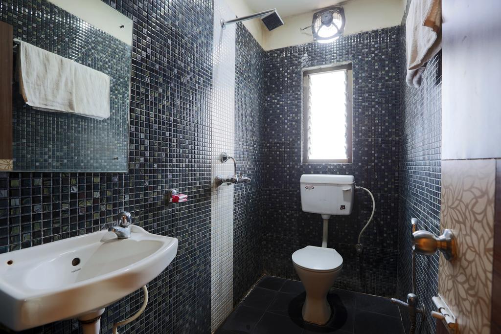 Hotel Parshuram Guwahati Dış mekan fotoğraf